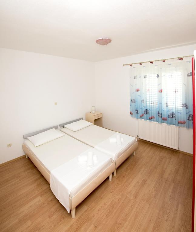 Apartments Meri 트로기르 객실 사진