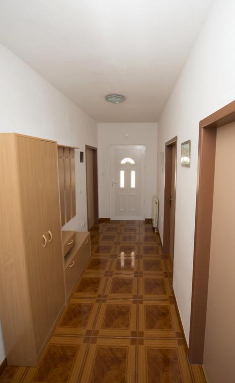 Apartments Meri 트로기르 객실 사진
