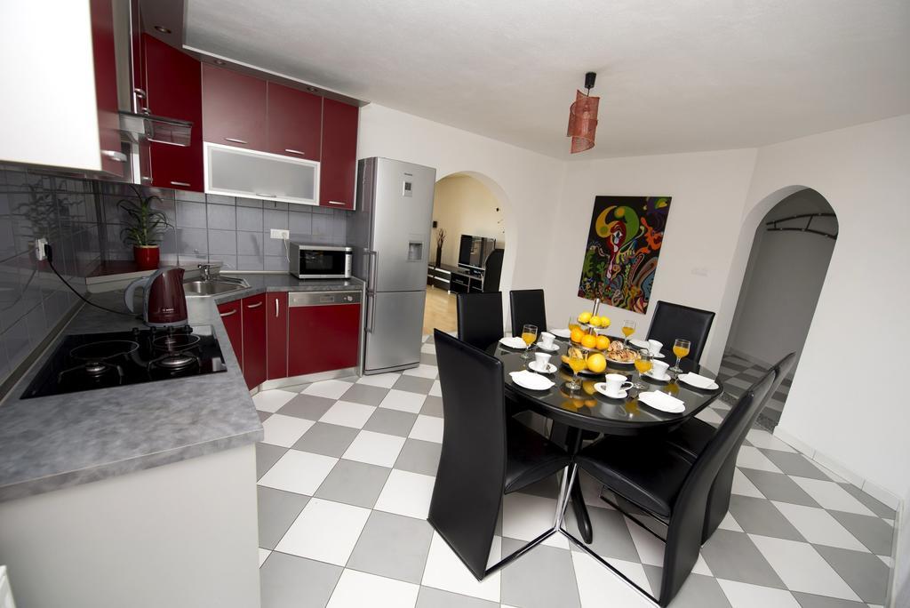 Apartments Meri 트로기르 객실 사진